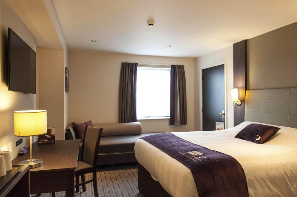 Premier Inn Manchester - Prestwich Kültér fotó
