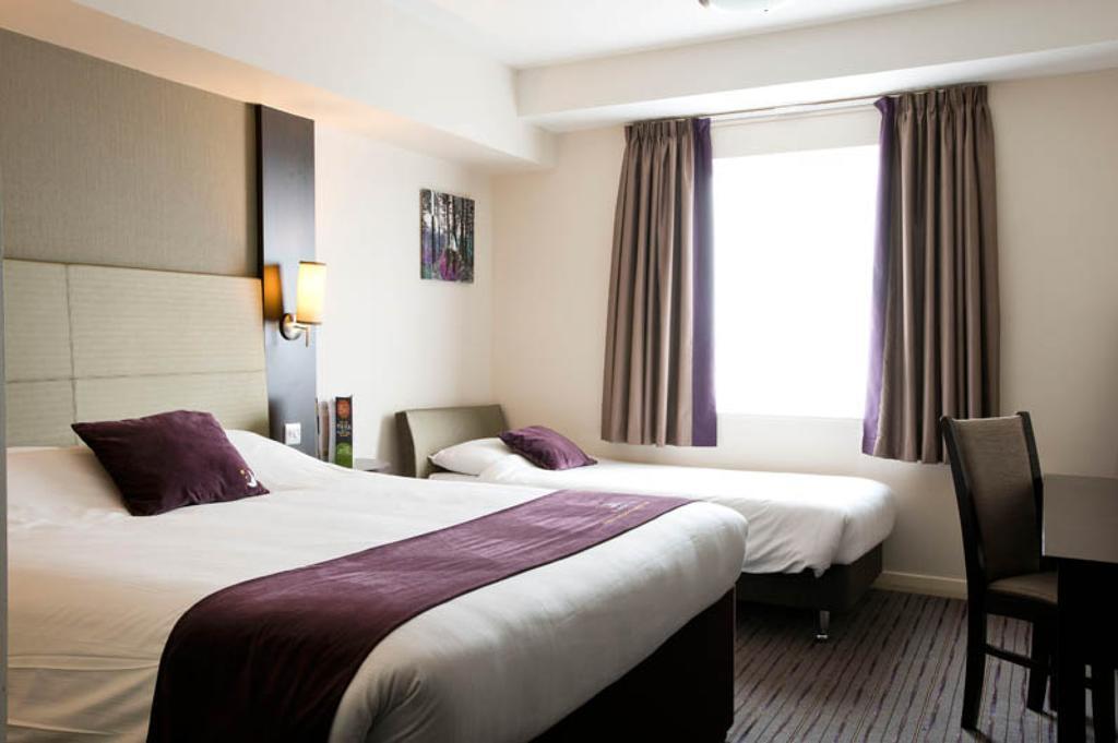 Premier Inn Manchester - Prestwich Kültér fotó