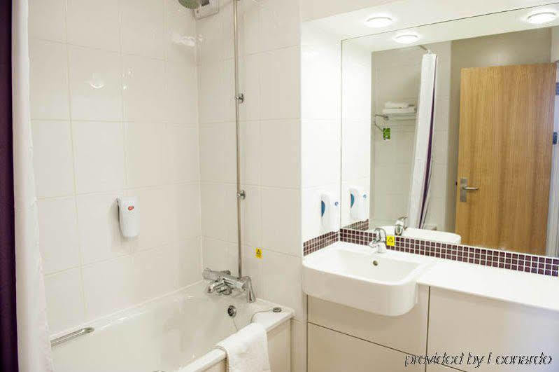 Premier Inn Manchester - Prestwich Kültér fotó