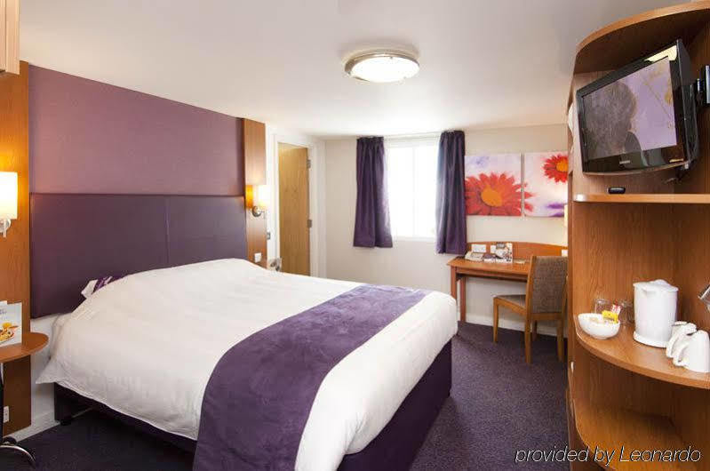 Premier Inn Manchester - Prestwich Kültér fotó