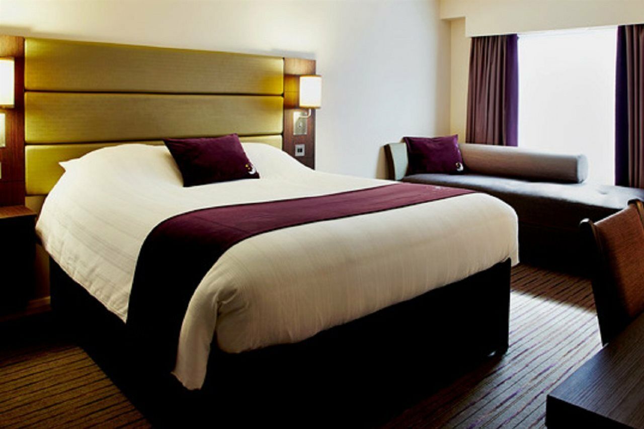 Premier Inn Manchester - Prestwich Kültér fotó